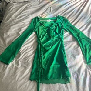 Green Long Sleeve Mini Dress